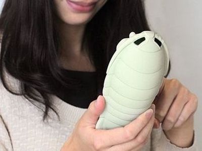 Giant Isopod iPhone 5/5s Case, via japantrendshop.com