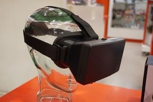 VR headset, image via Pixabay.com